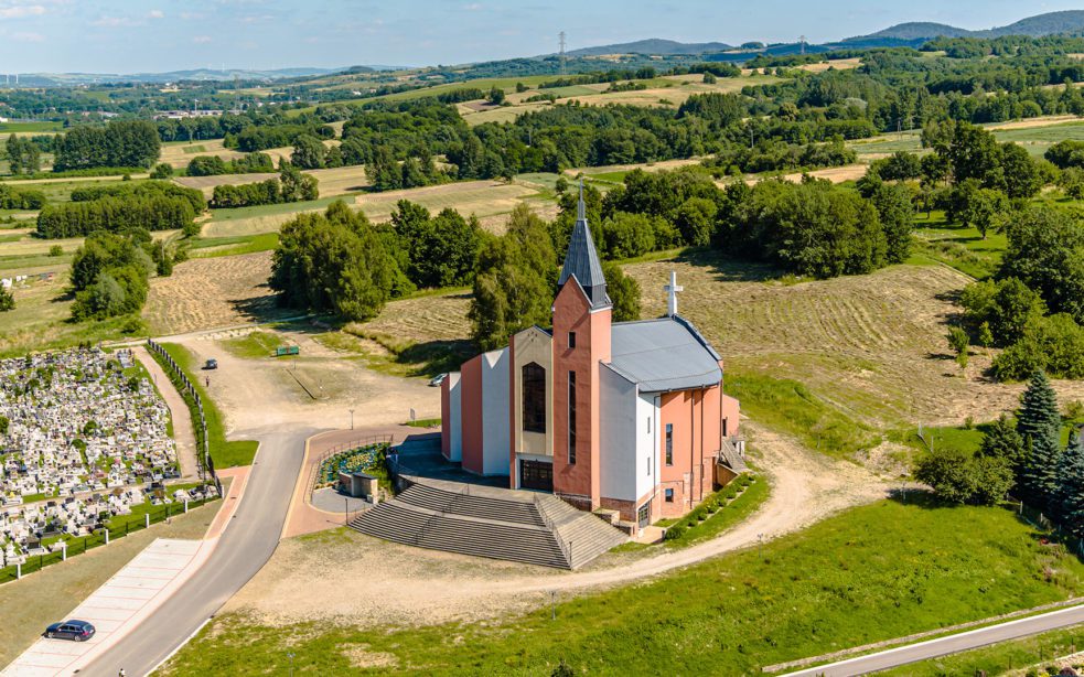 Kościół w Rogach